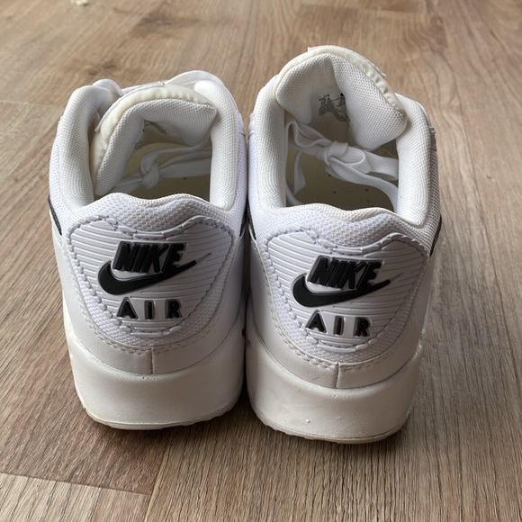 Womens Black and White Nike Air Max 90s - Picture 4 of 9